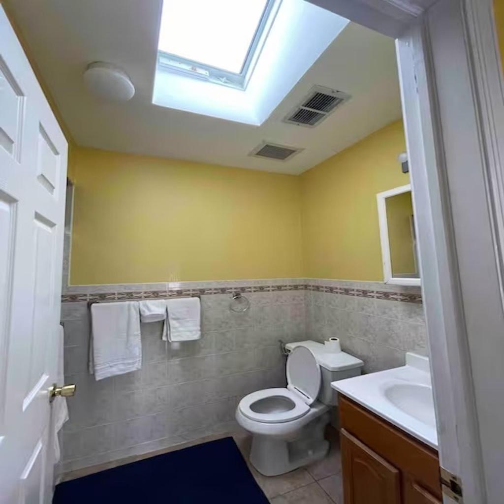 Appartamento Business & Family Friendly Balcony Jacuzzi Free Park Jersey City Esterno foto